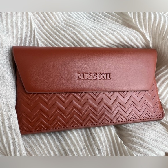MISSONI brown leather chevron pattern sunglasses case - Picture 2 of 4